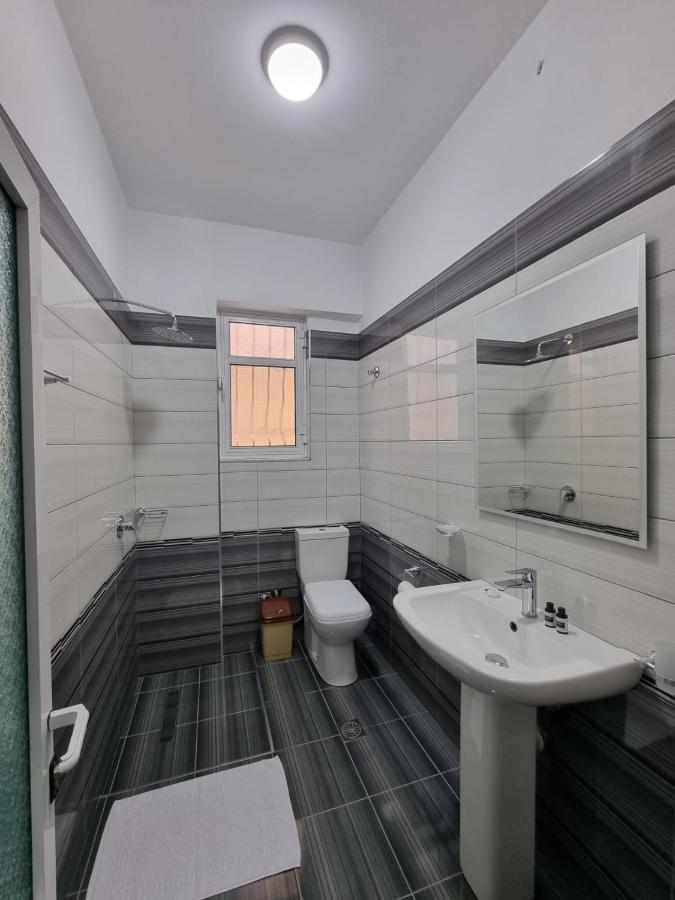 Ideal Apartments & Rooms Sarandë エクステリア 写真