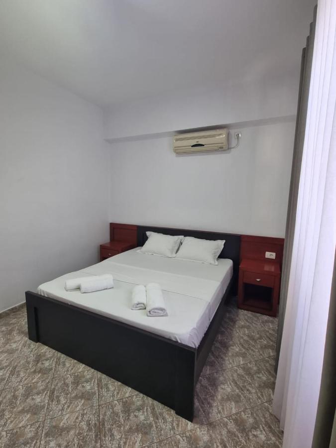 Ideal Apartments & Rooms Sarandë エクステリア 写真